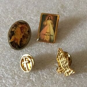 Vintage religion pins 4